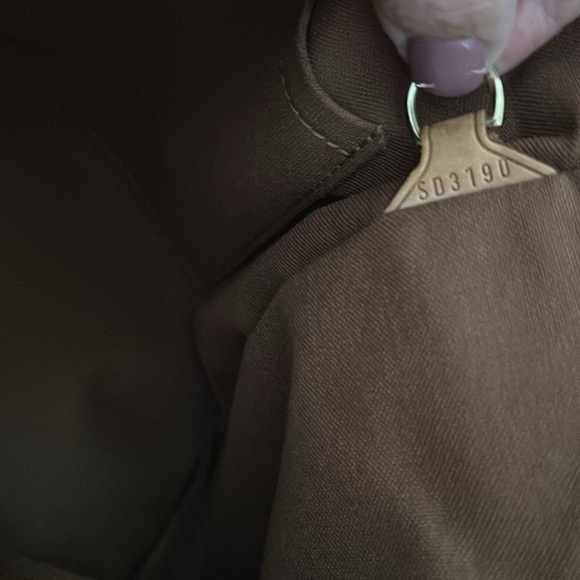 Louis Vuitton Bag GM Tivoli !! - Picture 10 of 15